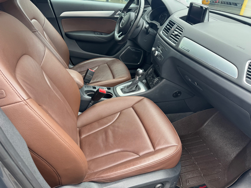 2015 Audi Q3 Prestige photo 8
