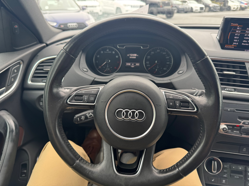 2015 Audi Q3 Prestige photo 13