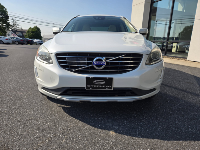 2016 Volvo XC60 T6 Platinum photo 8